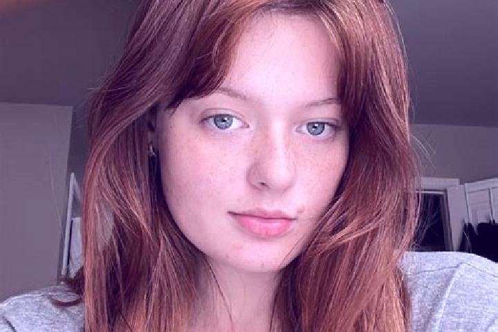 Riley, 20, a dark blonde green-eyed slavic companion based in Tourville-les-Ifs. Offering Prostate Massage, CIM, Massage. Available for incall and outcall, o...