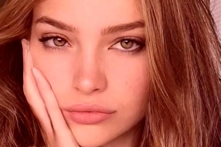 Riley, 20, a dark blonde hazel-eyed caucasian companion based in Cedar Vale. Offering 69, Massage. Available for incall and outcall, overnight bookings avail...