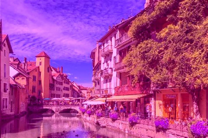 Riley, 20 — Escort in Chambery, France