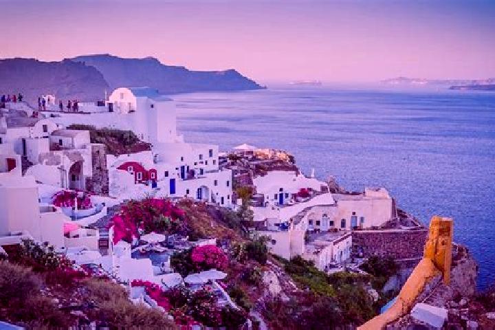 Riley, 20 — Escort in Vounoplagia, Greece
