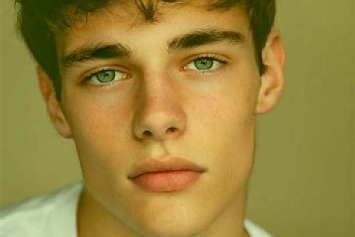 Riley, 21, a black brown-eyed caucasian companion based in Dongjian. Offering Erotic Massage, A-Level, Striptease. Available for incall and outcall, day and ...
