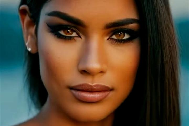 Riley, 21, a black brown-eyed latina companion based in Gnarp. Offering BDSM, Massage, Erotic Massage, Travel Companion. Available for incall and outcall, ov...