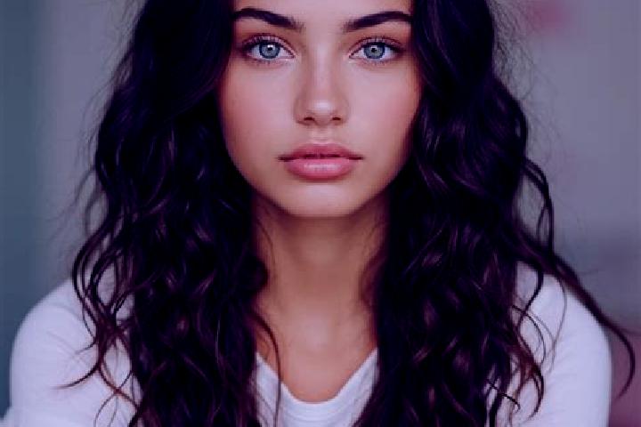 Riley, 21, a brunette amber-eyed mediterranean companion based in Benifesso. Offering Couples, Girlfriend Experience, Dinner Date, Erotic Massage, BDSM. Avai...