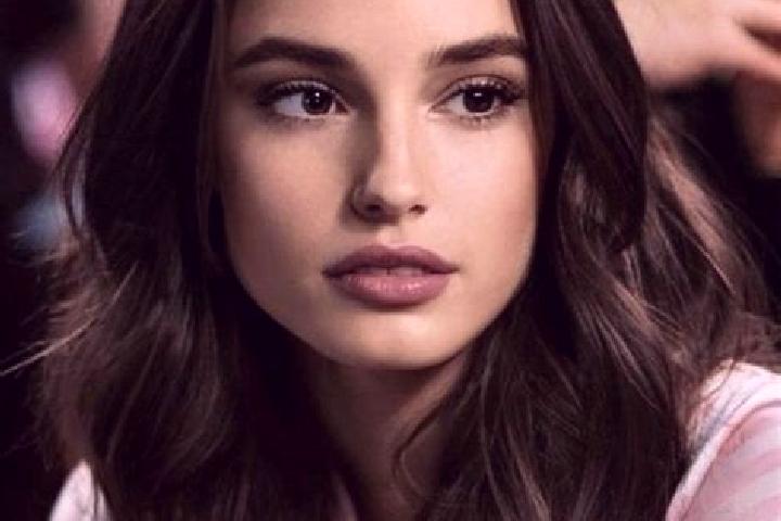 Riley, 21, a brunette brown-eyed caribbean companion based in Pedra Bela. Offering Massage, GFE, Striptease. Available for incall and outcall, overnight book...