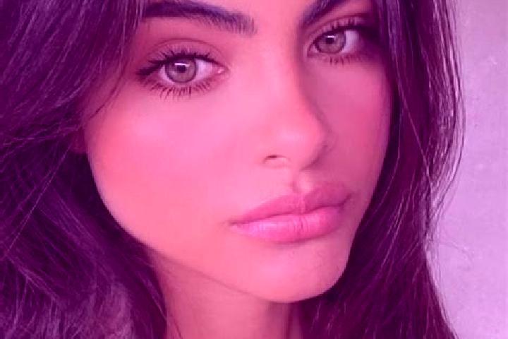 Riley, 21, a brunette green-eyed latina companion based in Tranekaer. Offering GFE, Dinner Date, CIM, Domination. Available for incall and outcall, day and e...
