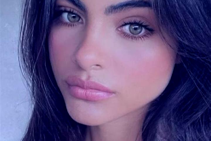 Riley, 21, a chestnut green-eyed indian companion based in Birdwell. Offering BDSM, Deep French Kissing, Roleplay. Available for incall and outcall, day and ...