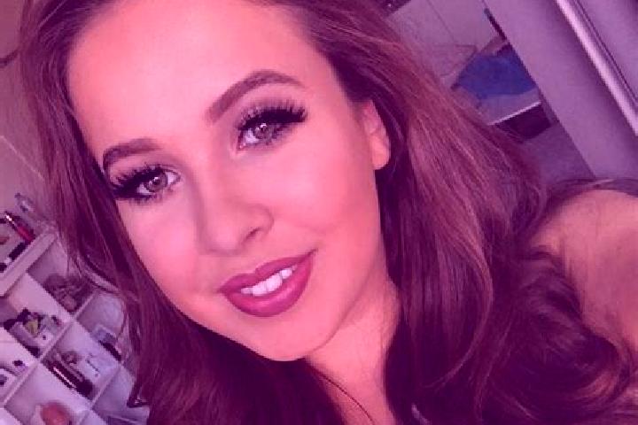 Riley, 21, a dark blonde amber-eyed caucasian companion based in Toolern Vale. Offering Deep French Kissing, Striptease, Overnight. Available for incall and ...