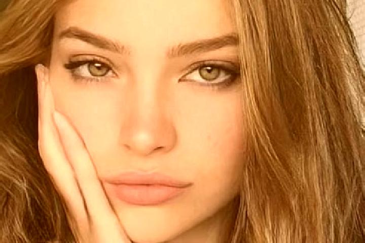Riley, 21, a dark blonde hazel-eyed latina companion based in Zhangjiajie. Offering A-Level, Roleplay, CIM. Available for incall and outcall, overnight booki...