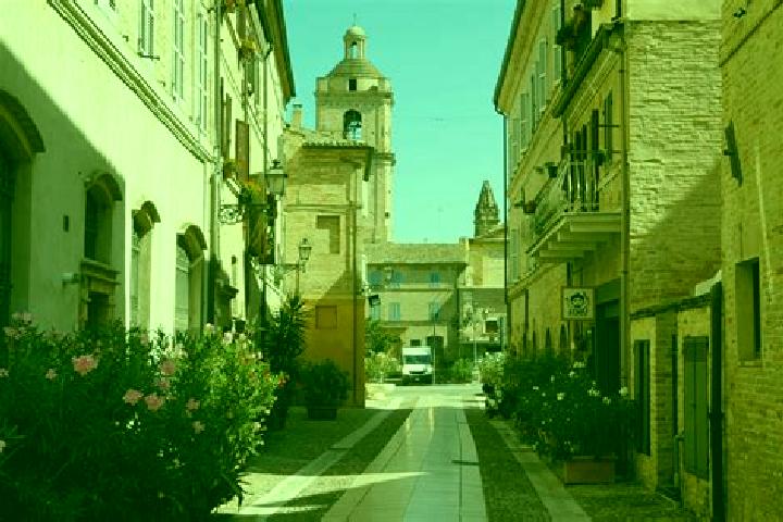 Riley, 21 — Escort in Castel San Giorgio, Italy