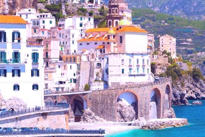 Riley, 21 — Escort in Lignana, Italy