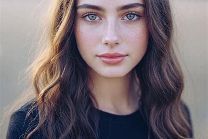 Riley, 22, a chestnut green-eyed mediterranean companion based in Bovina. Offering Prostate Massage, A-Level, Duos. Available for incall and outcall, overnig...