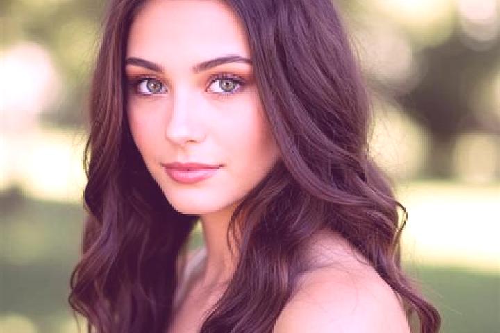 Riley, 22, a dark blonde hazel-eyed caucasian companion based in Ferrieres-Haut-Clocher. Offering Party Girl, Duos, Girlfriend Experience, Travel Companion. ...