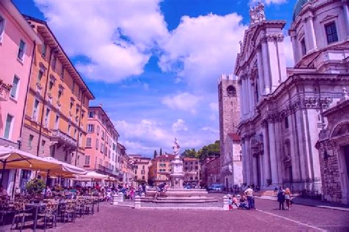 Riley, 22 — Escort in Brescia, Italy