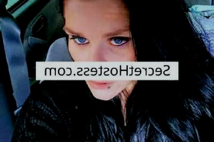 Riley, 22 — Escort in Independence, United States