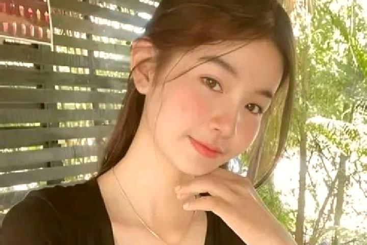 Riley, 22 — Escort in Yeang, Cambodia