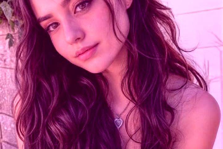 Riley, 23, a auburn amber-eyed middle eastern companion based in Oued Zenati. Offering Striptease, Domination, Party Girl. Available for incall and outcall, ...