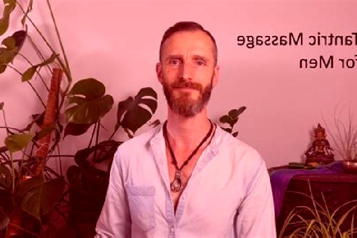 Riley, 23, a auburn brown-eyed indian companion based in Berlaimont. Offering Massage, Tantra, CIM. Available for incall and outcall, day and evening dates.