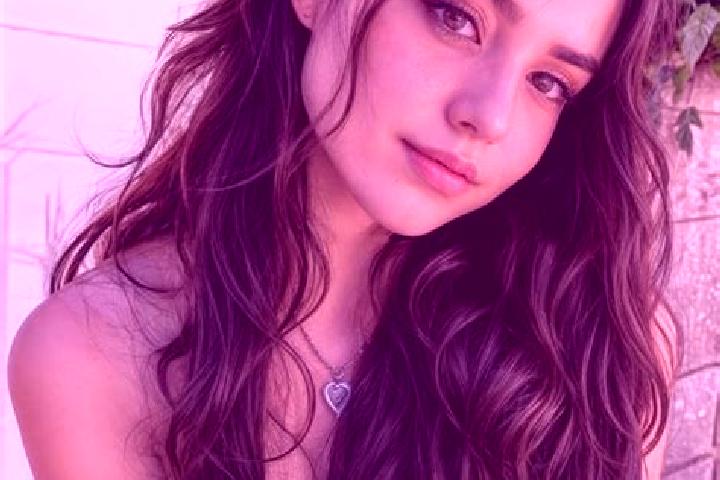 Riley, 23, a auburn brown-eyed middle eastern companion based in Barri ash Sharqi. Offering CIM, Massage, Domination, Deep French Kissing, Prostate Massage. ...