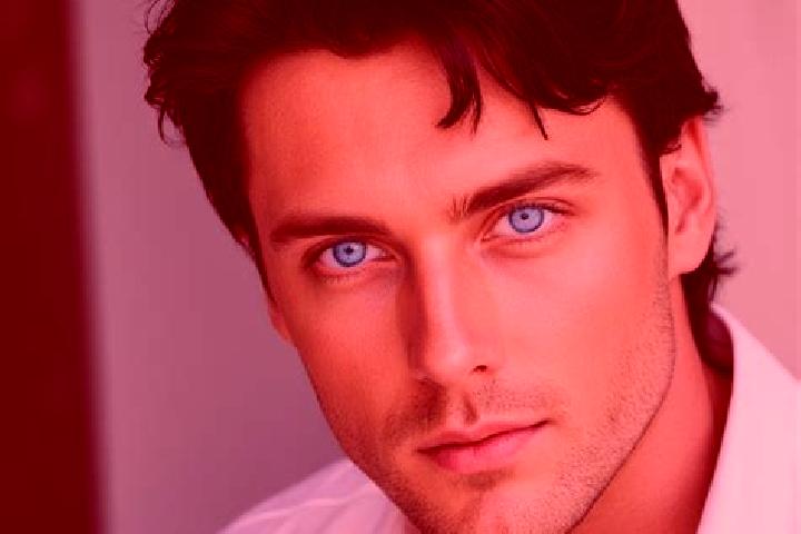 Riley, 23, a auburn dark-eyed middle eastern companion based in Plaiesii de Sus. Offering Travel Companion, Striptease, Tantra, Erotic Massage. Available for...