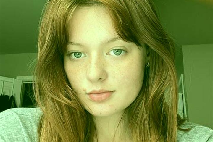 Riley, 23, a chestnut green-eyed mixed companion based in Torre del Mar. Offering GFE, Couples, Domination. Available for incall and outcall, overnight booki...