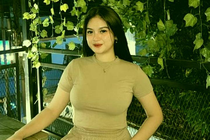 Riley, 23 — Escort in Mawar, Indonesia