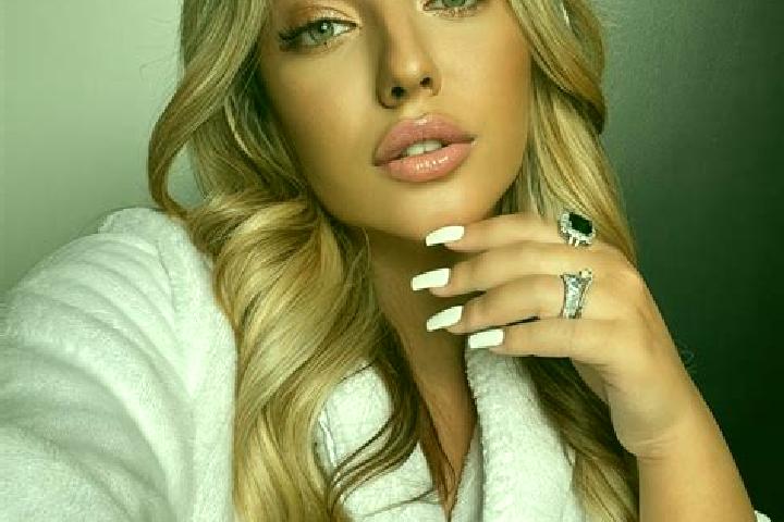 Riley, 23 — Escort in Neftcala, Azerbaijan