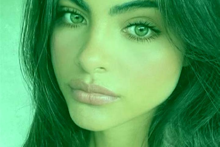 Riley, 24, a brunette green-eyed caucasian companion based in Olafsvik. Offering Roleplay, Fetish, Massage. Available for incall and outcall, day and evening...