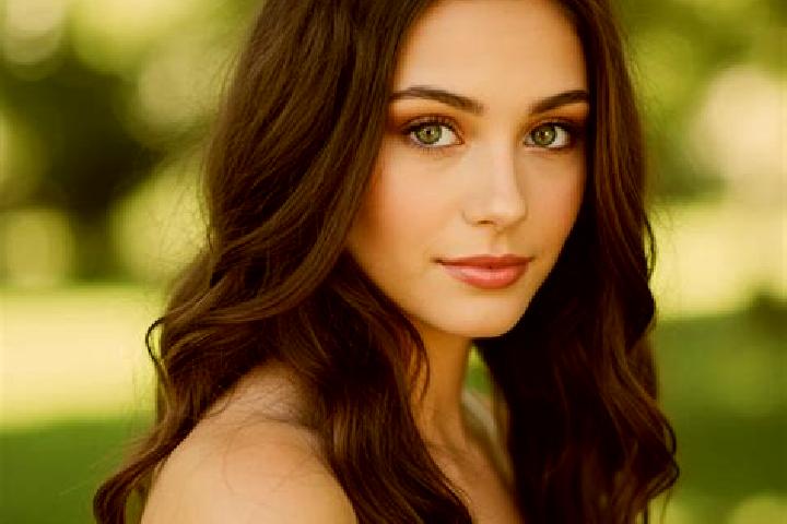 Riley, 24, a dark blonde hazel-eyed caucasian companion based in Portmore. Offering GFE, Girlfriend Experience, 69, Dinner Date. Available for incall and out...