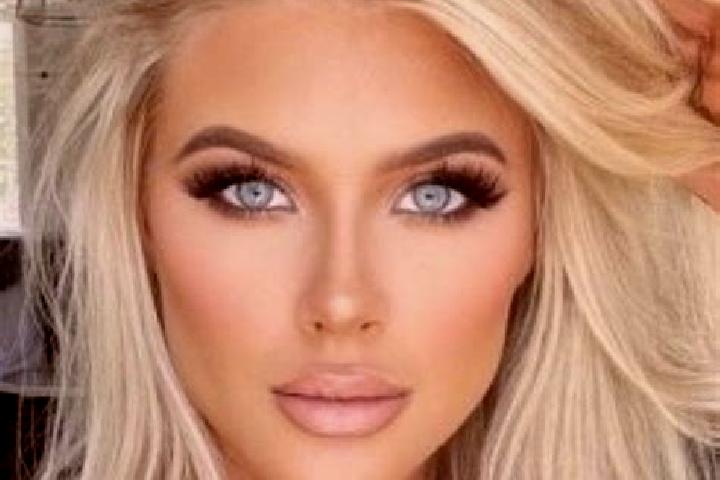 Riley, 24, a platinum blonde dark-eyed mediterranean companion based in Gera Lario. Offering Dinner Date, BDSM, Overnight, Girlfriend Experience. Available f...