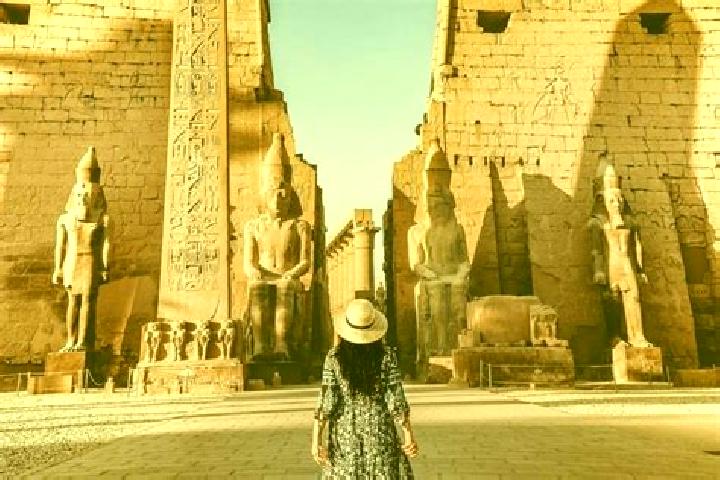 Riley, 24 — Escort in Esna, Egypt