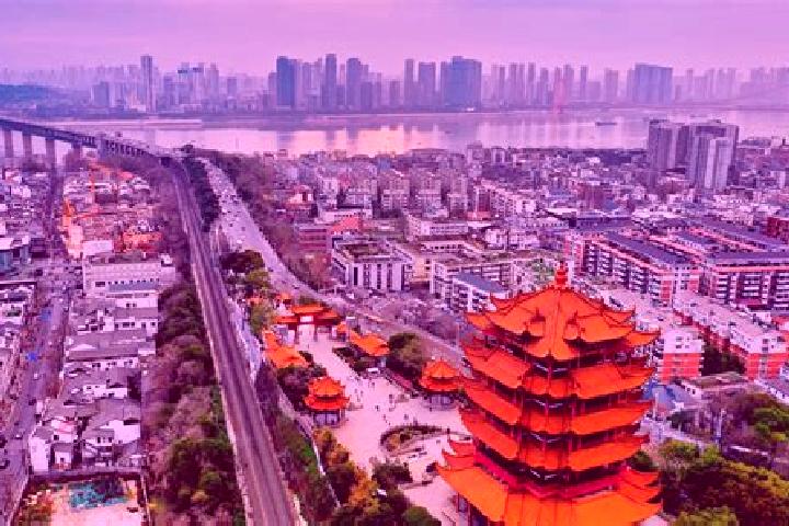 Riley, 24 — Escort in Huwan, China