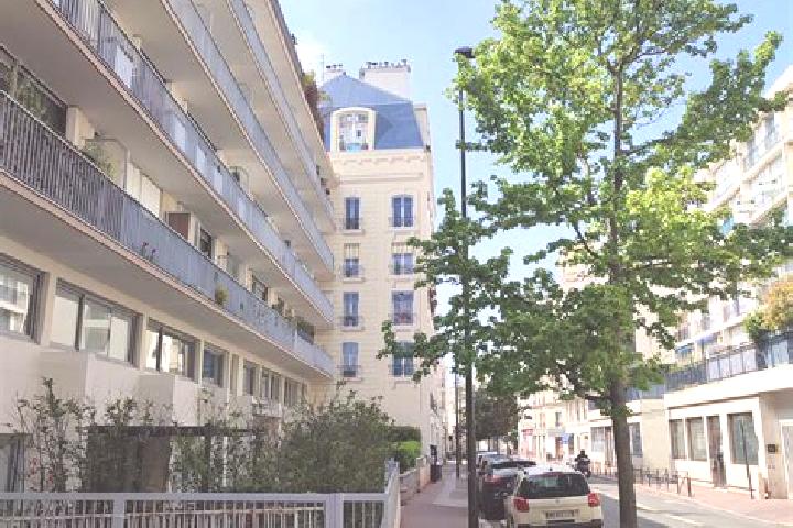 Riley, 24 — Escort in Levallois-Perret, France