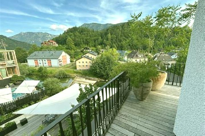 Riley, 24 — Escort in Lunz am See, Austria