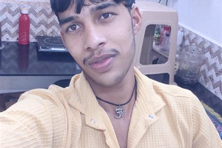 Riley, 24 — Escort in Rahata, India