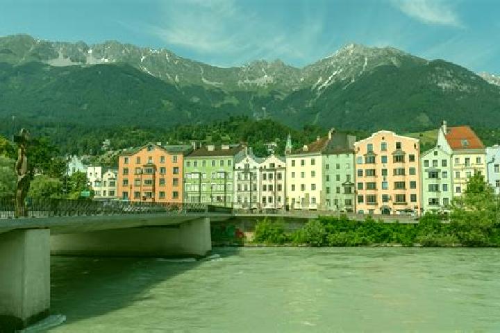 Riley, 24 — Escort in Schalkham, Austria