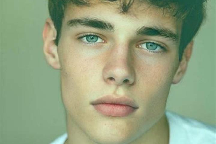 Riley, 25, a red grey-eyed caucasian companion based in Nalobikha. Offering Duos, CIM, Roleplay, Tantra. Available for incall and outcall, day and evening da...