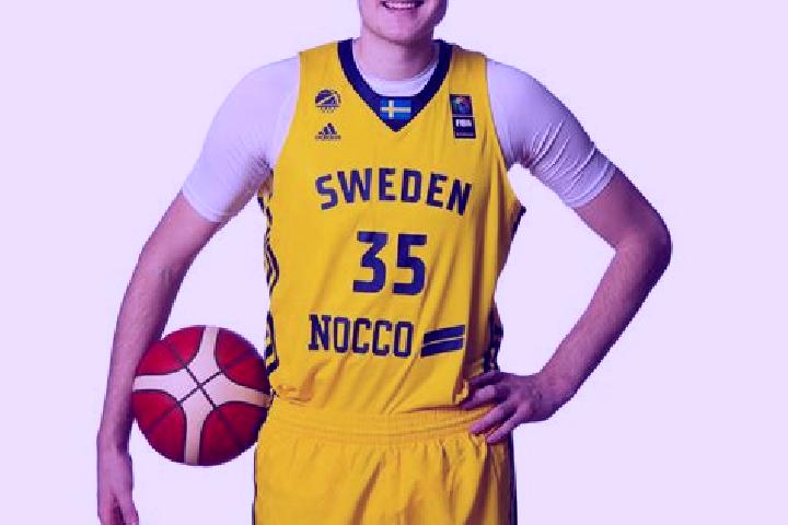 Riley, 25 — Escort in Jaerlasa, Sweden