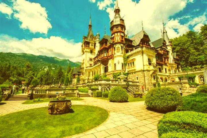 Riley, 25 — Escort in Sinaia, Romania