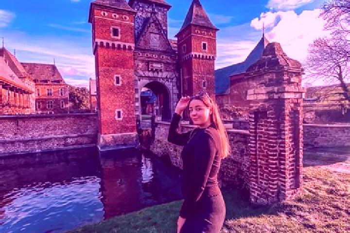 Riley, 25 — Escort in Sint-Pieters-Voeren, Belgium