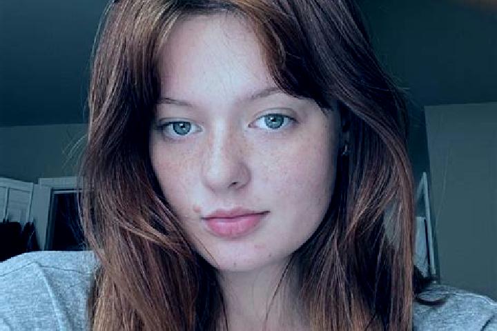 Riley, 26, a auburn brown-eyed caucasian companion based in Wengcheng. Offering Striptease, Domination, Tantra, Prostate Massage. Available for incall and ou...