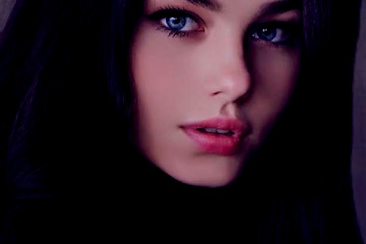 Riley, 26, a blonde amber-eyed slavic companion based in Valla. Offering Striptease, Erotic Massage, CIM, Overnight. Available for incall and outcall, overni...