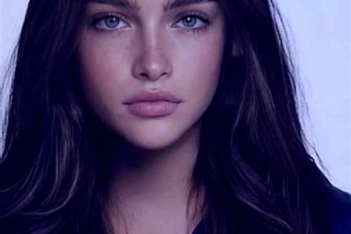 Riley, 26, a brunette blue-eyed caribbean companion based in Schwendi. Offering A-Level, Travel Companion, Girlfriend Experience. Available for incall and ou...