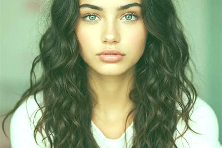 Riley, 26, a brunette dark-eyed mediterranean companion based in Kili. Offering Duos, Girlfriend Experience, 69. Available for incall and outcall, overnight ...