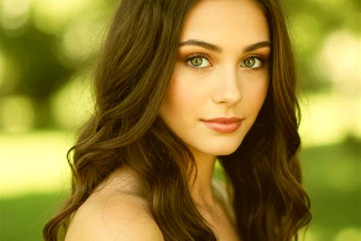 Riley, 26, a brunette hazel-eyed middle eastern companion based in Ritchie. Offering Overnight, Dinner Date, Domination, Deep French Kissing. Available for i...