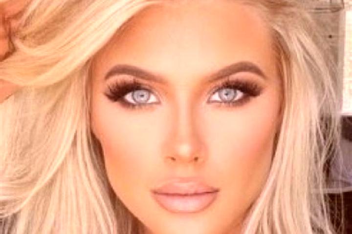 Riley, 26, a platinum blonde blue-eyed asian companion based in Tecario. Offering Striptease, Party Girl. Available for incall and outcall, day and evening d...