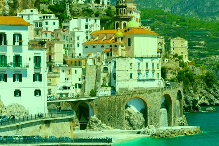 Riley, 26 — Escort in Casnigo, Italy