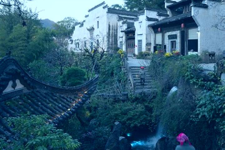 Riley, 26 — Escort in Huangge, China