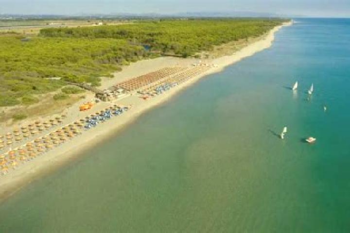 Riley, 26 — Escort in Marina di Ginosa, Italy