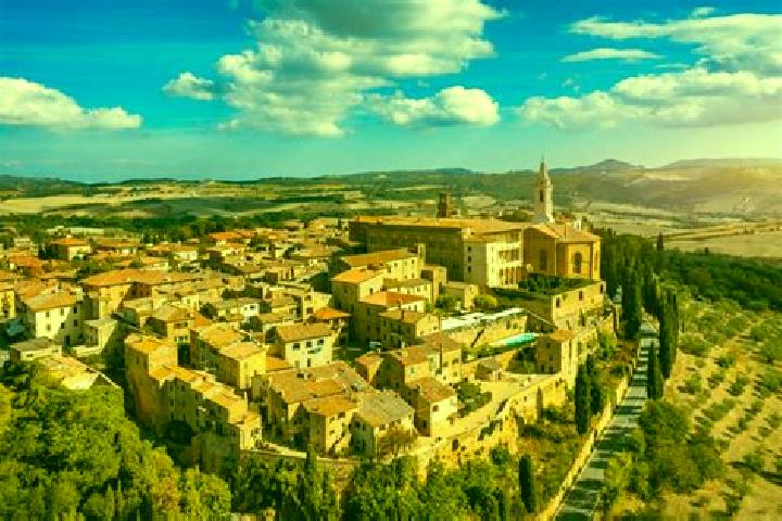 Riley, 26 — Escort in Pienza, Italy