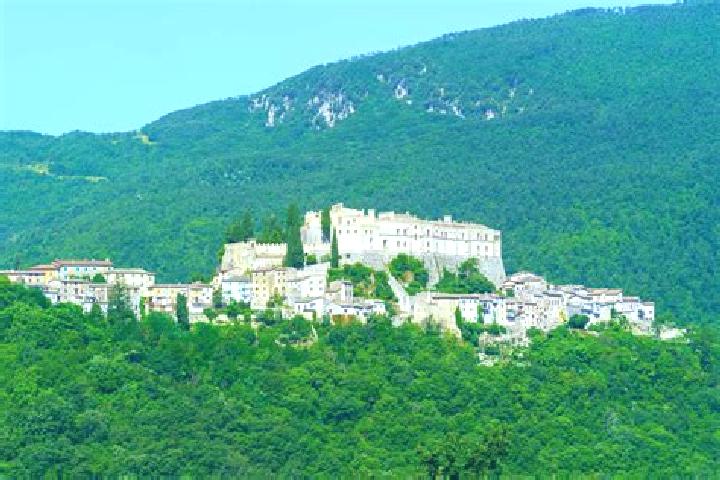 Riley, 26 — Escort in Rocca Sinibalda, Italy